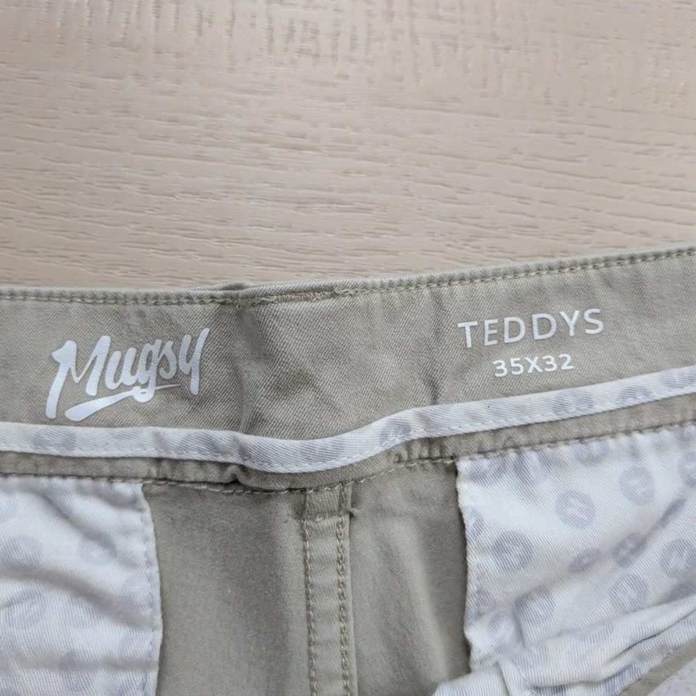 Mugsy Teddys Chino Pants Mens 35x32 (Fits 35x31) Beige Stretch Business Casual